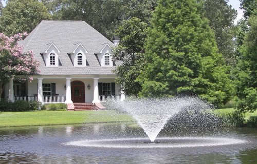 Choosing the Right Floating Fountain for Your Pond
